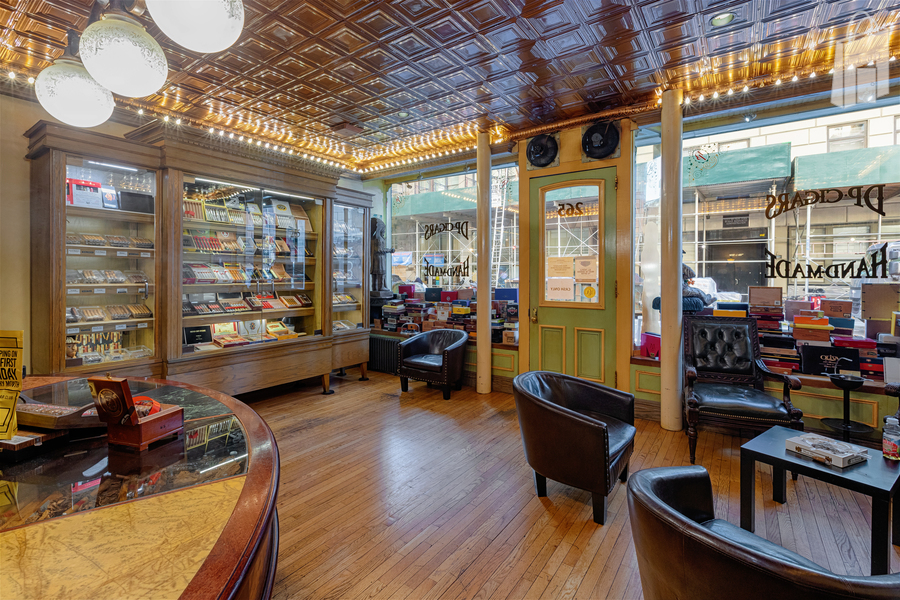 265 West 30th Street Interior