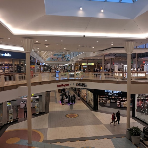 Wonderful Retail Space in a Shopping Mall in Waterbury, Connecticut
