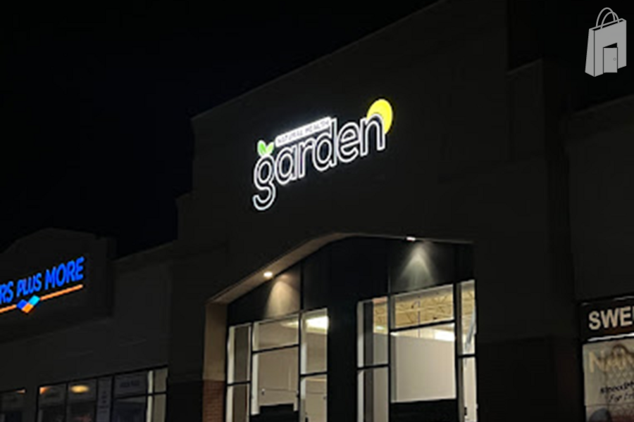 Store outside (night)
