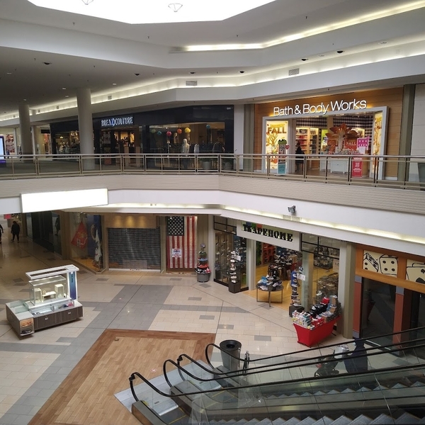 Exceptional Boutique in One of the Larger Mall in Minnesota