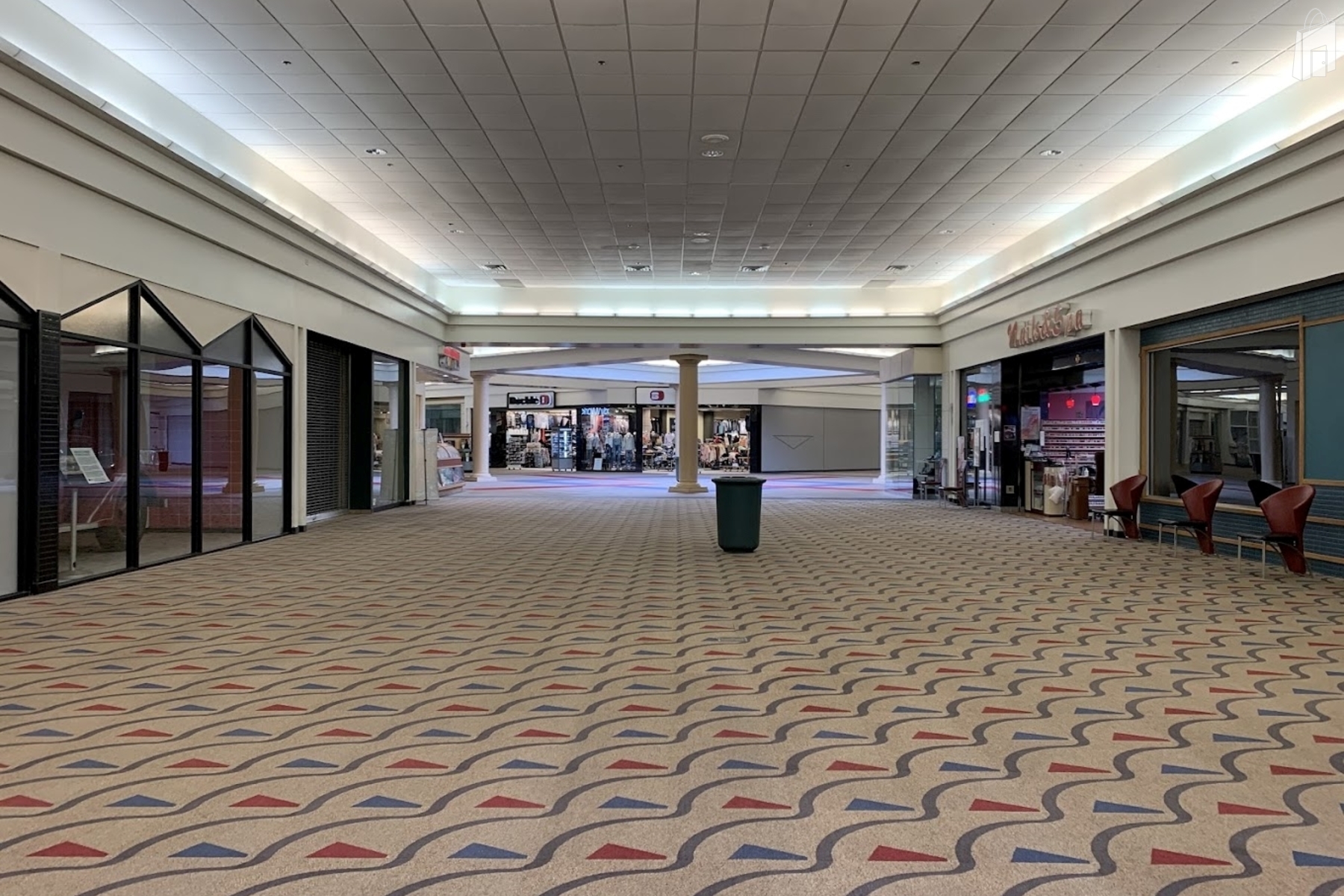 Luxurious Space in Well Known Mall Around Findlay, Ohio in Findlay ...