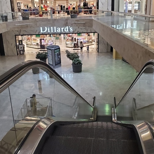 Sparkling Retail Shop in the Center of Omaha, Nebraska!