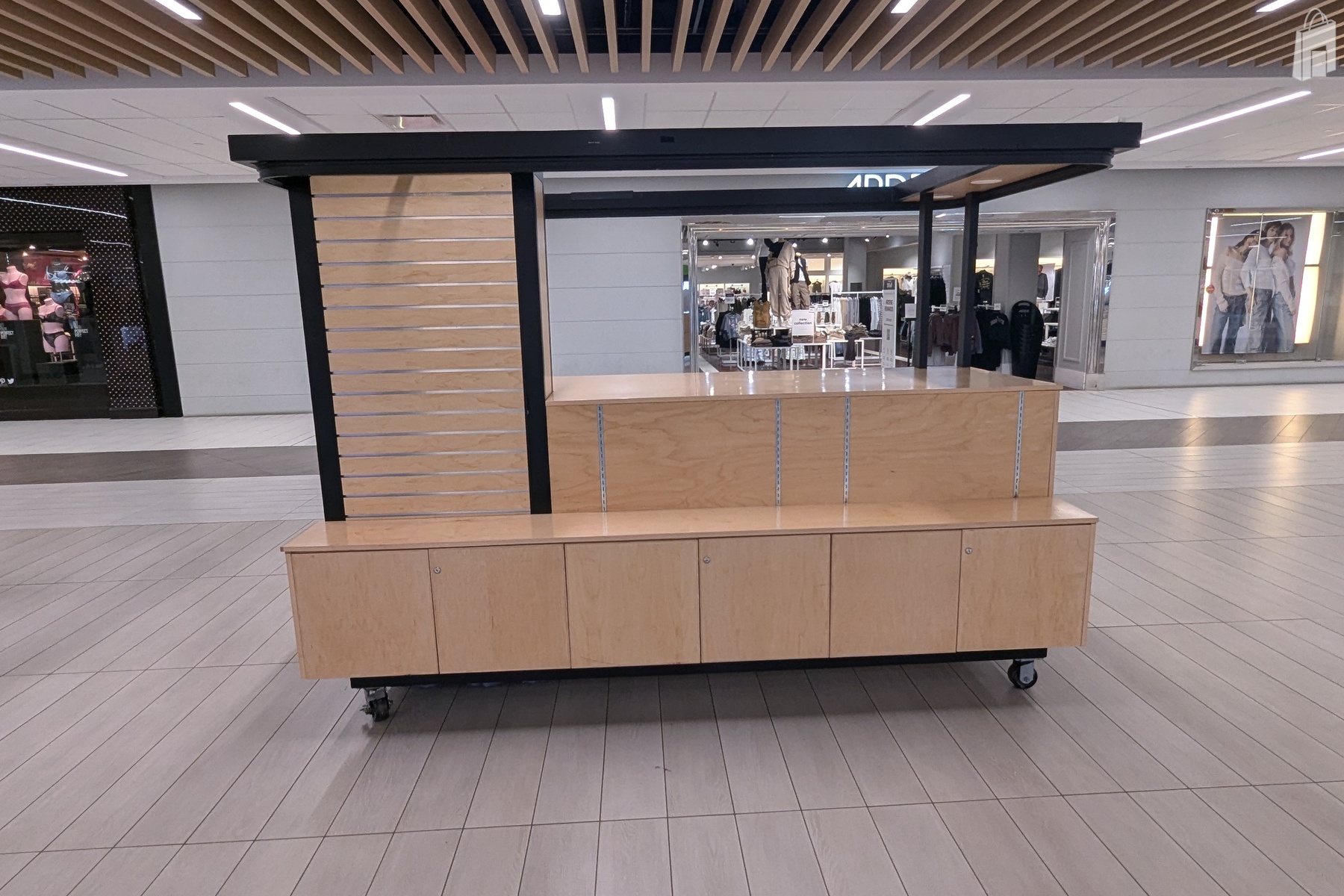 Avalon Mall Cart