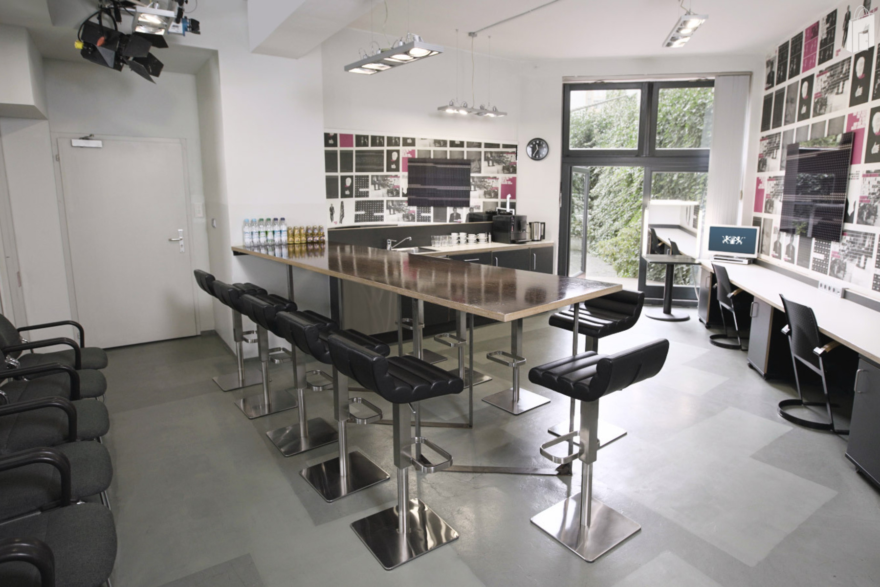 PictureElements Studio - Lounge