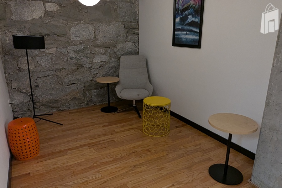 151-155 West Hastings Office