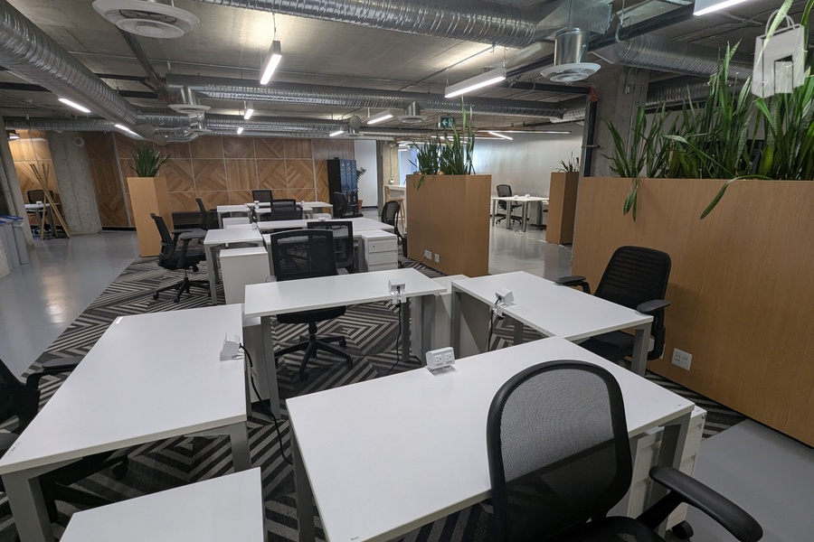 151-155 West Hastings Office