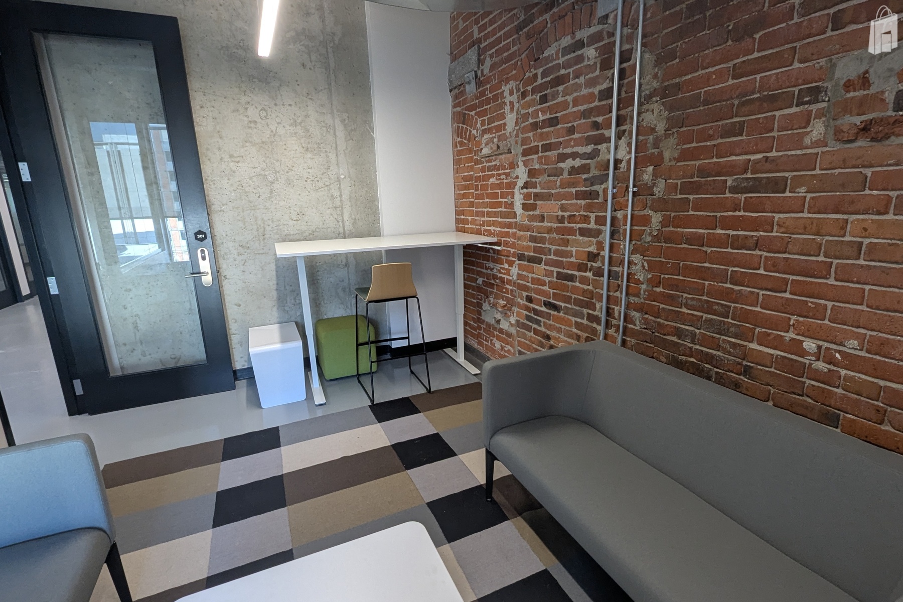 151-155 West Hastings Office