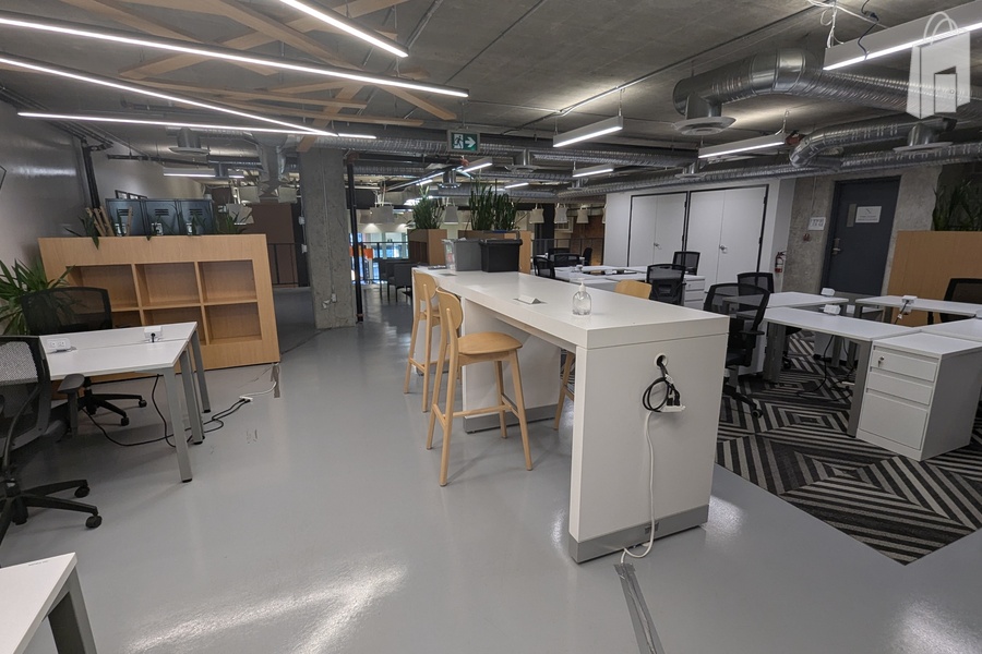 151-155 West Hastings Office