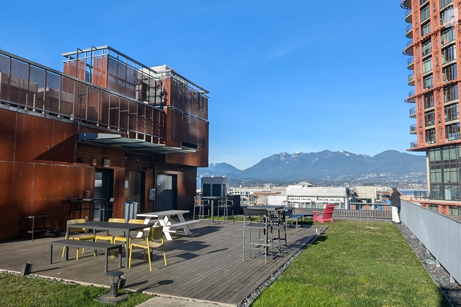 151 West Hastings Roof