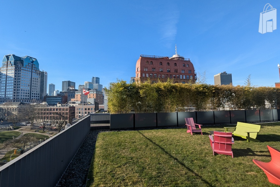 151 West Hastings Roof