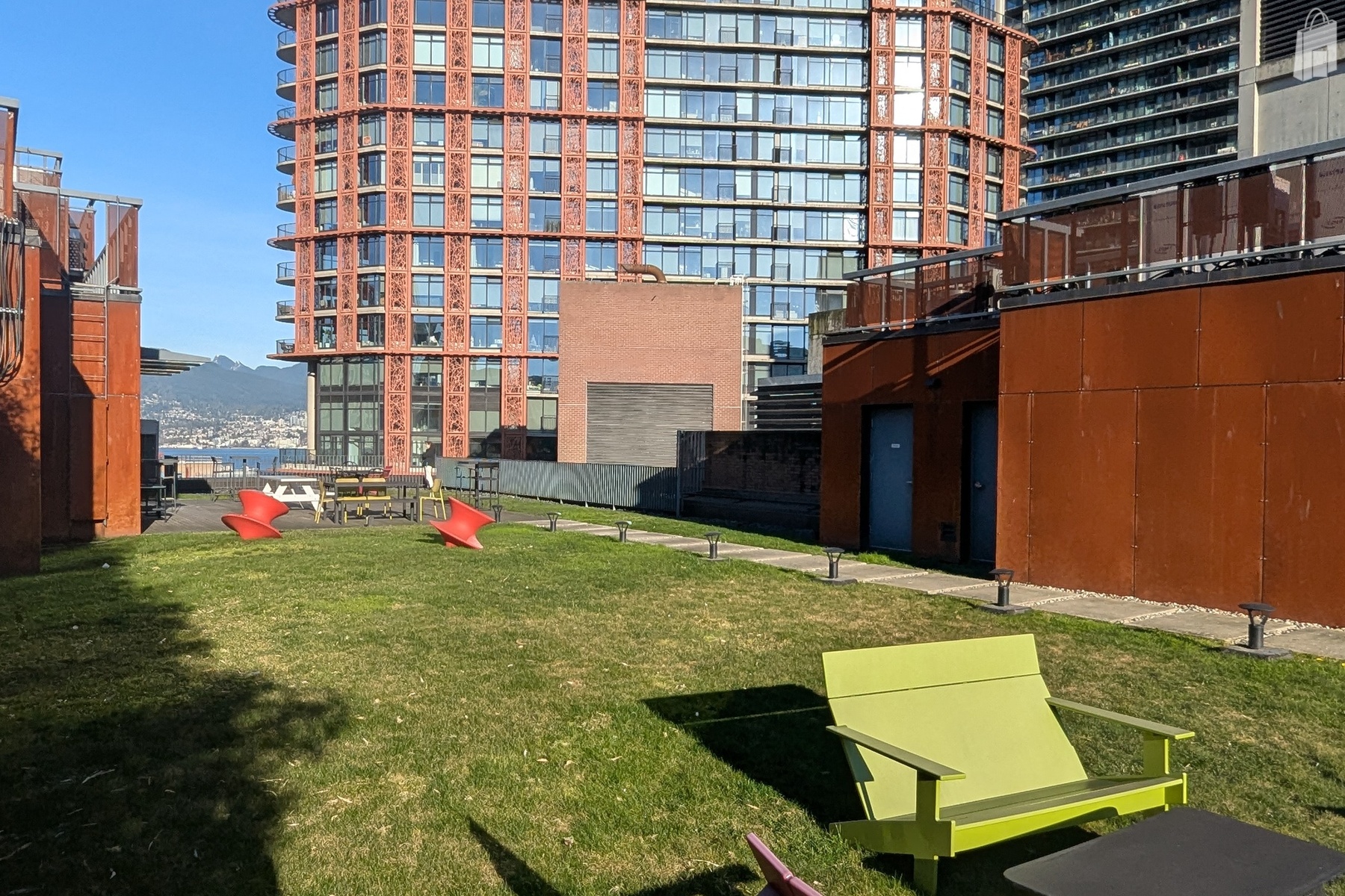 151 West Hastings Roof