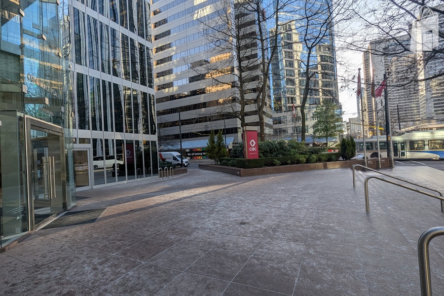 Commerce Place Plaza