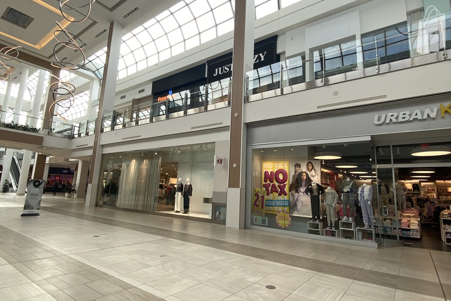 Mark's Work Warehouse Court