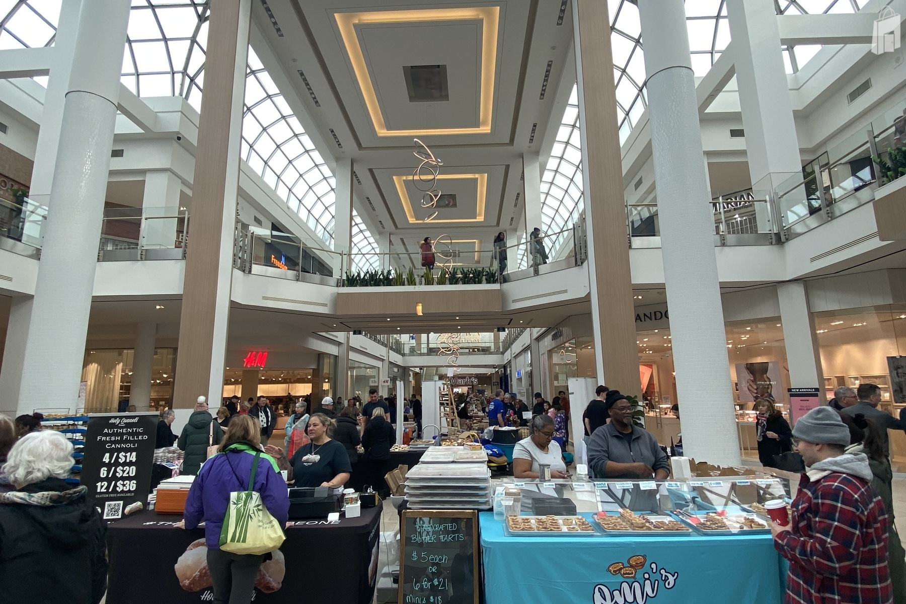 Centre Court - Market