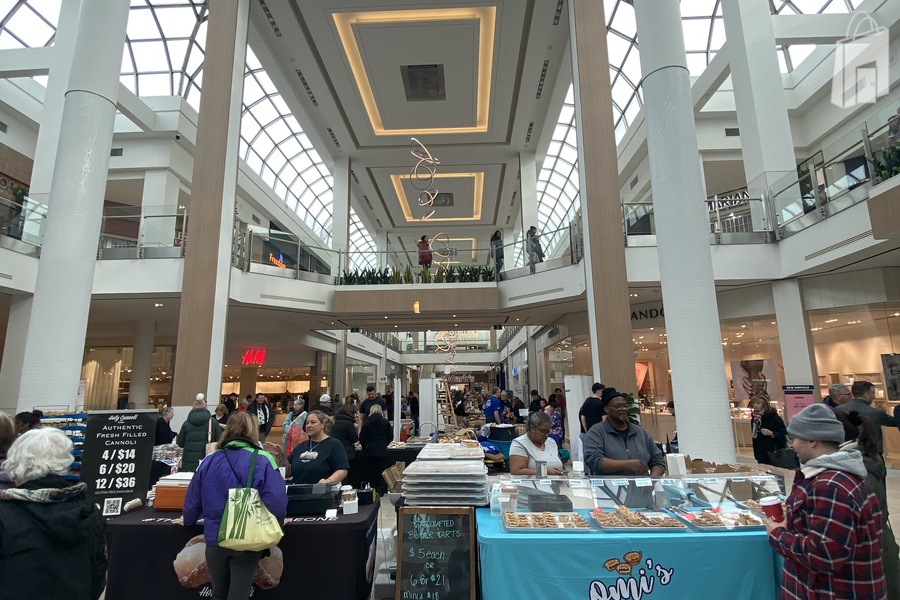 Centre Court - Market