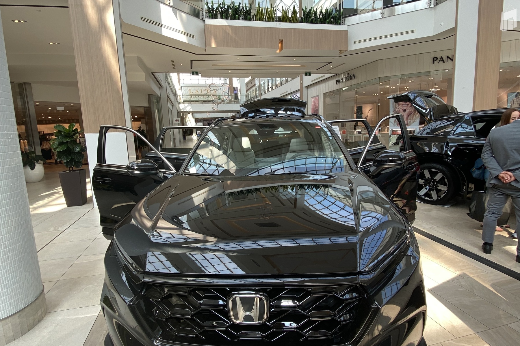 Centre Court - Auto Show