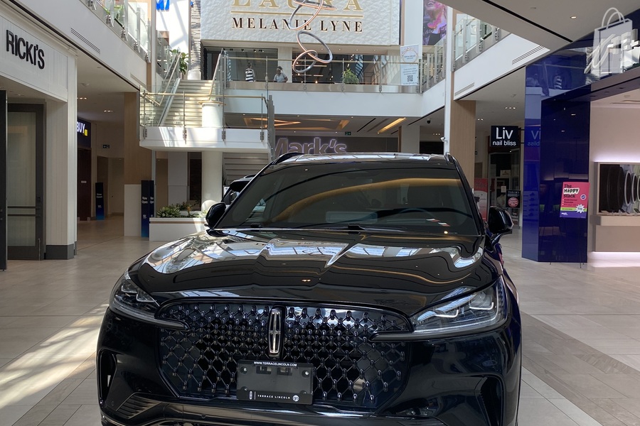 Mark's Work Warehouse Court - Auto Show