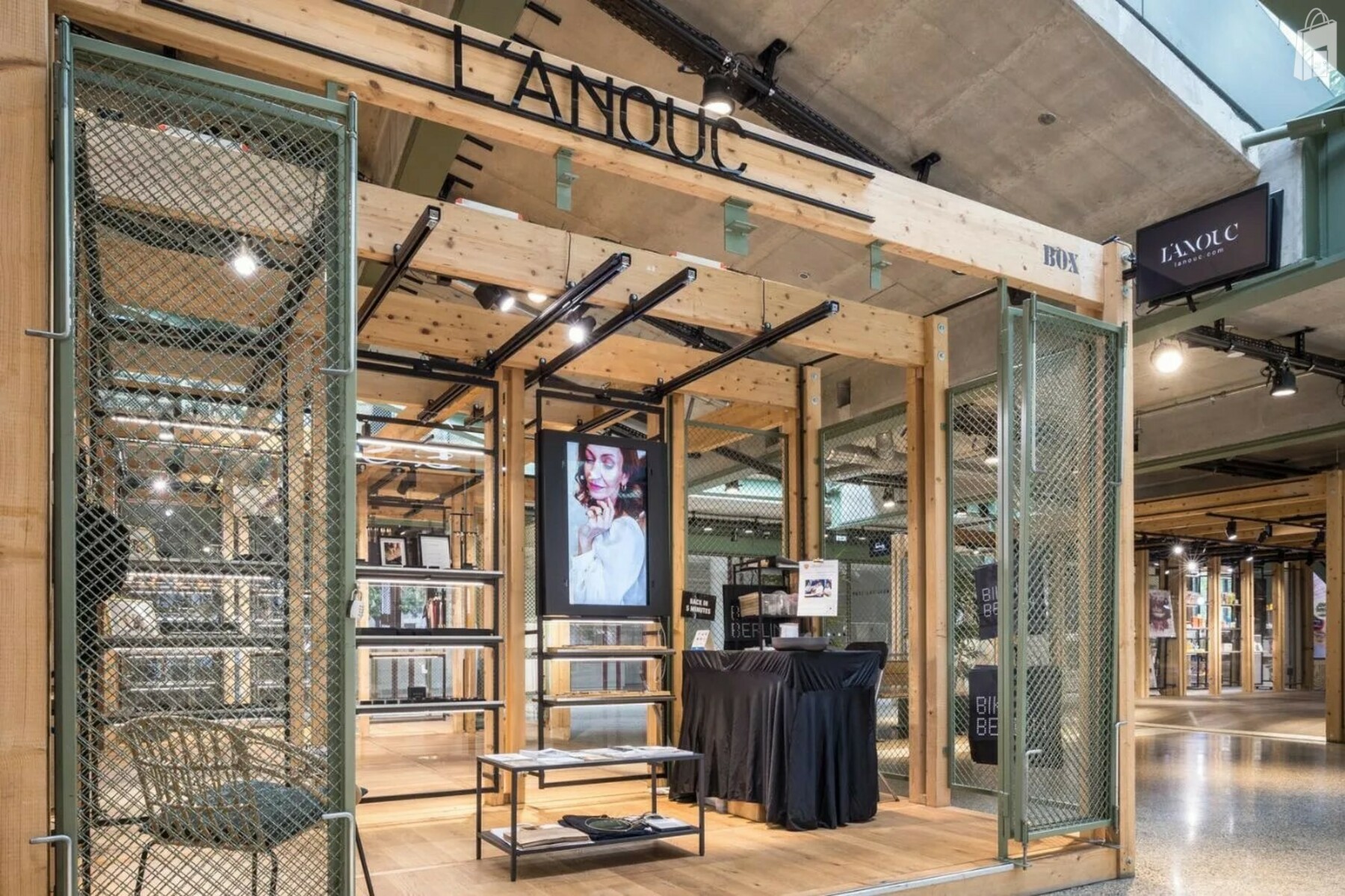 BIKINI BERLIN Box 10