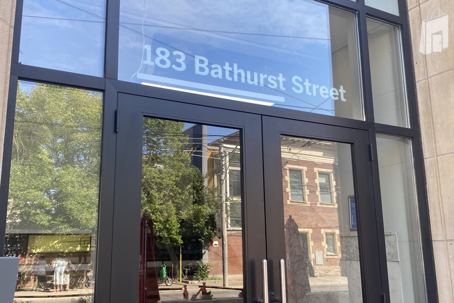 183 Bathurst