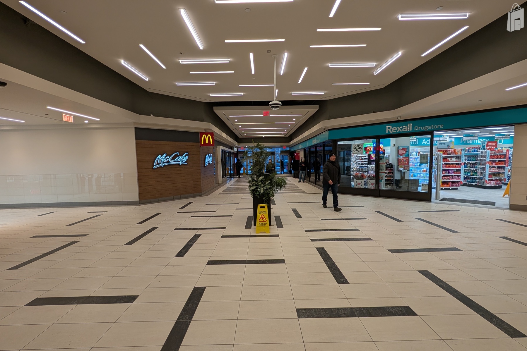 365 Bloor East Promo Court