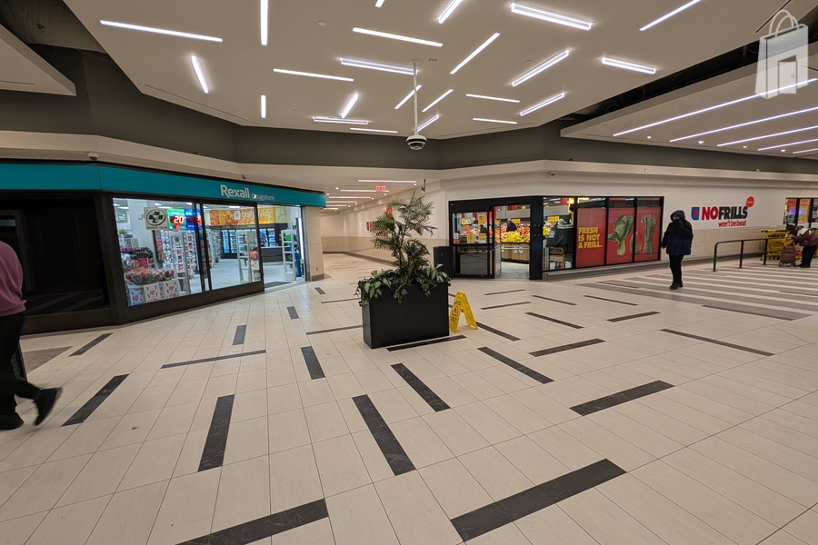 365 Bloor East Promo Court