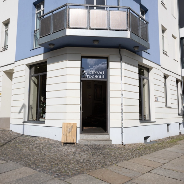 Stunning Showroom with high foot traffic