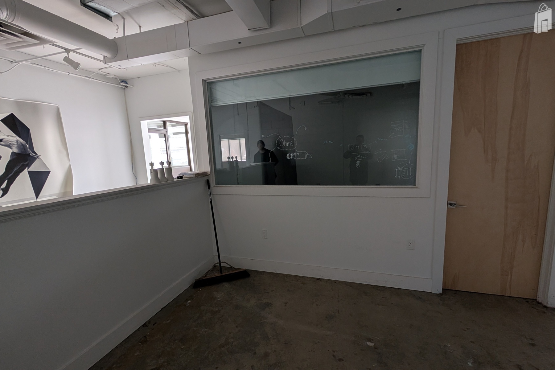 178 QQE East Building