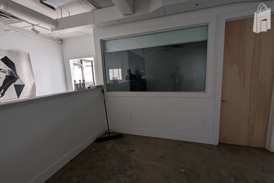 178 QQE East Building