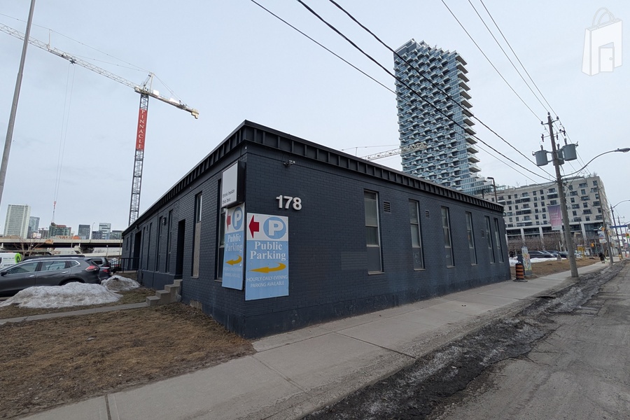 178 QQE East Building