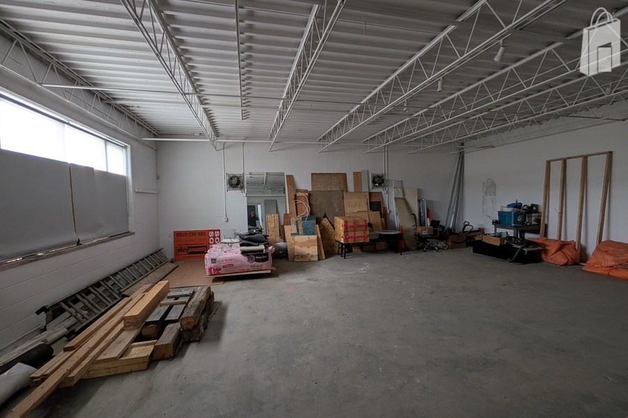 178 QQE East Building