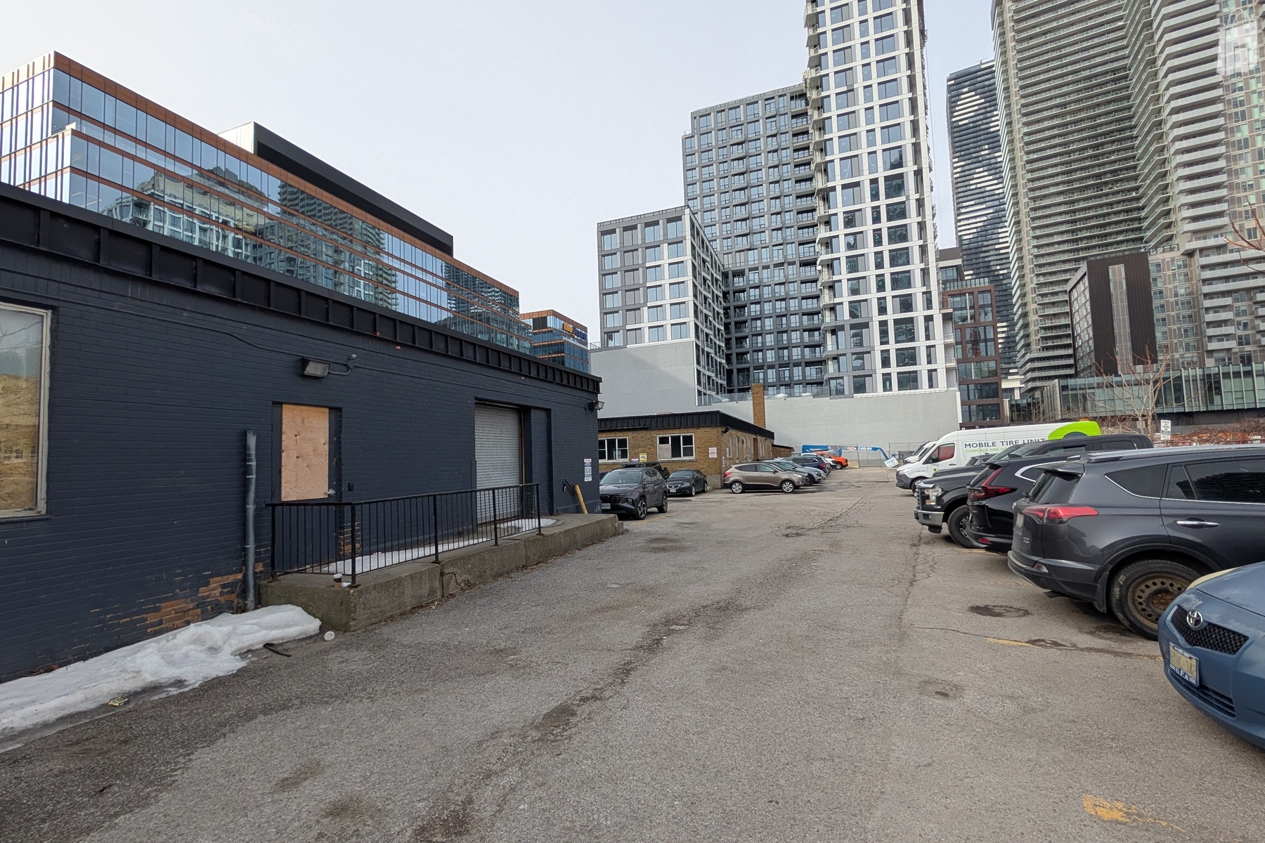 178 QQE East Building