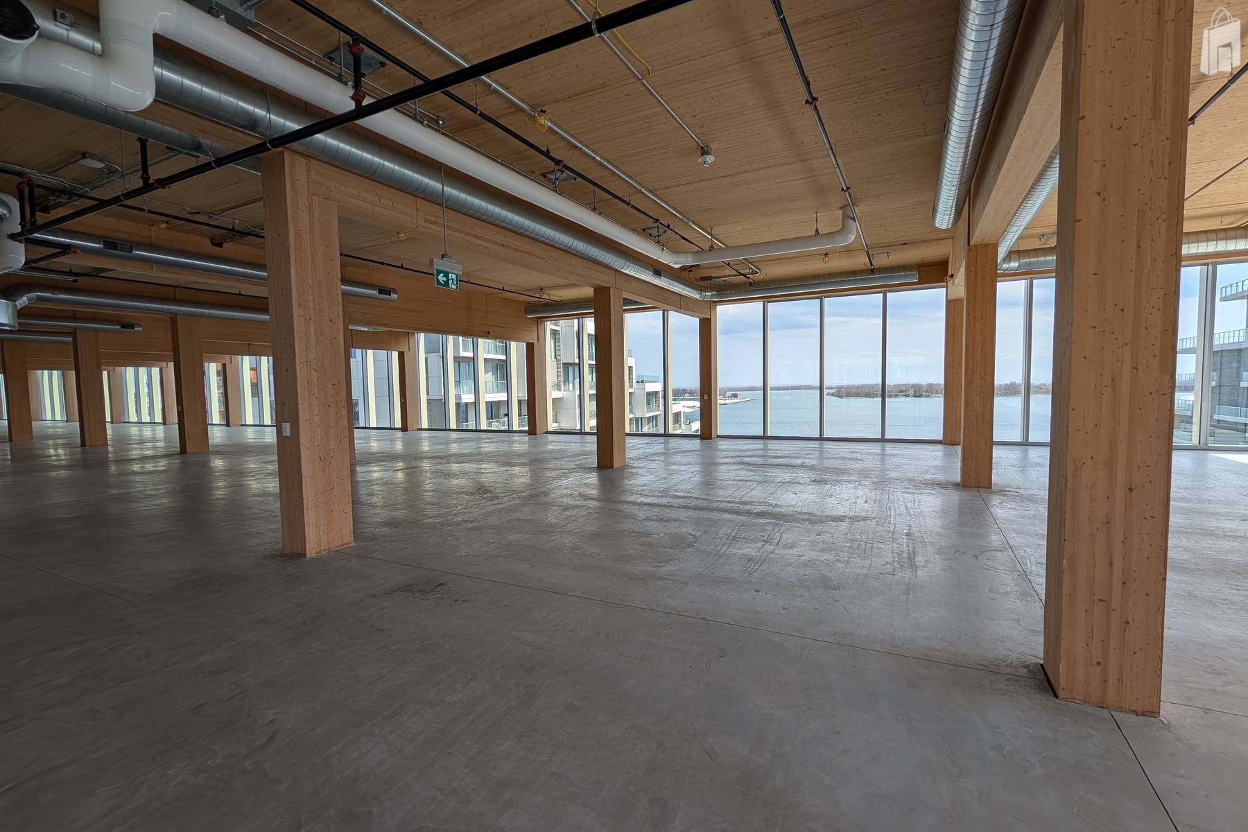 T3 Bayside 10th Floor