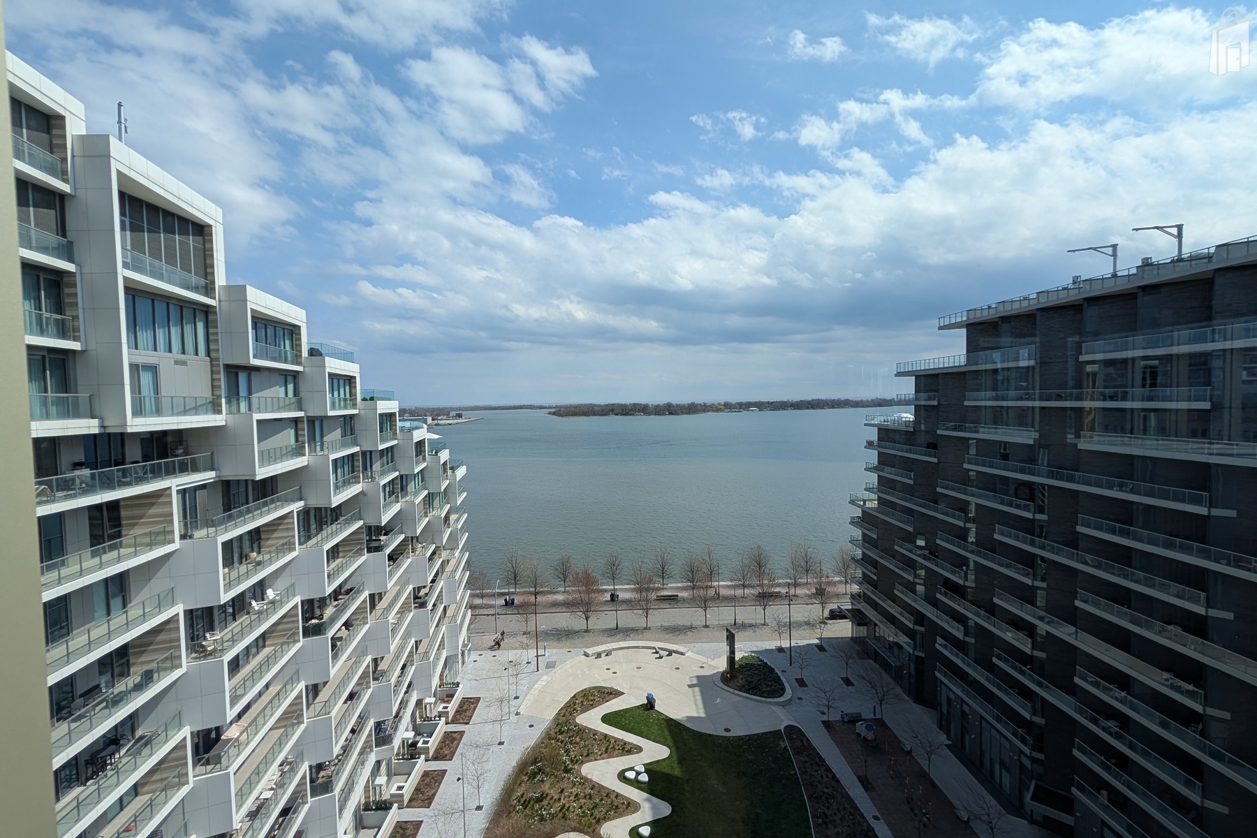 T3 Bayside 10th Floor