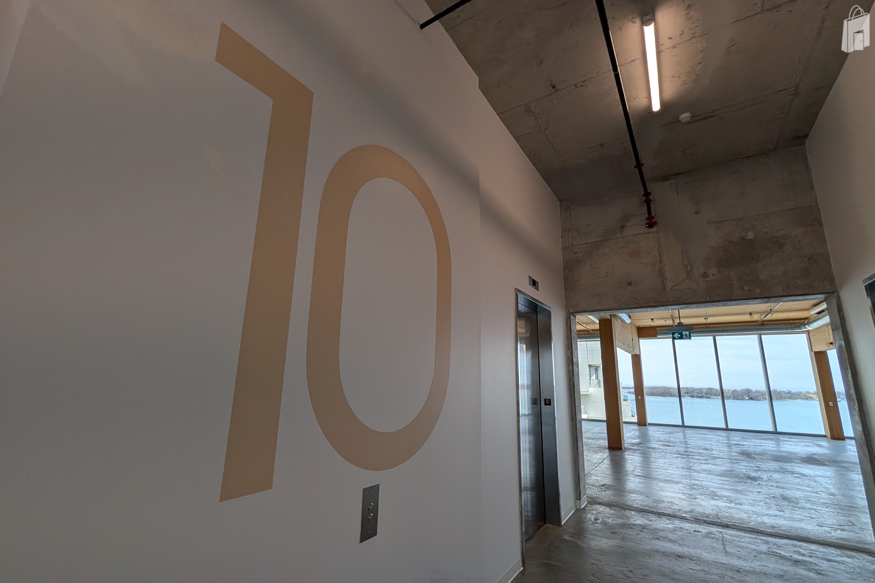 T3 Bayside 10th Floor