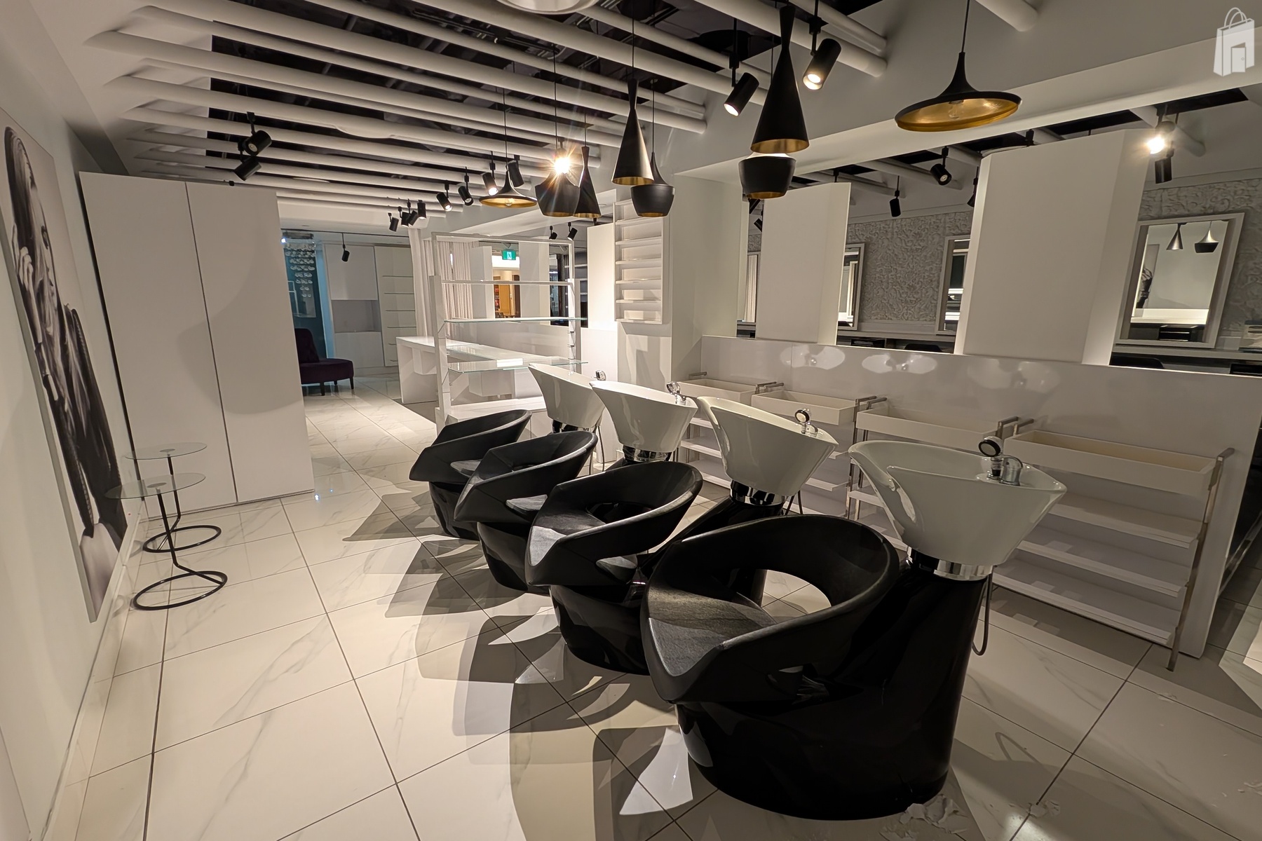 Salon