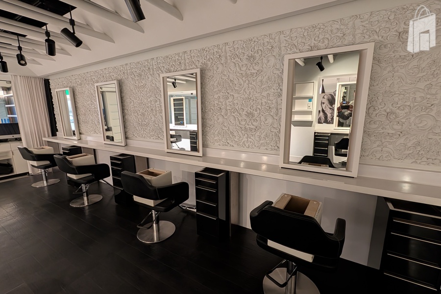 Salon