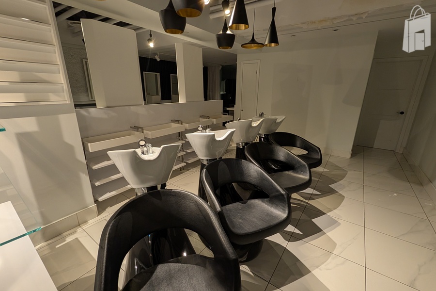 Salon