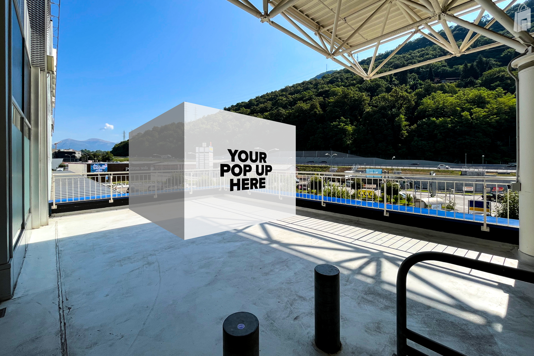 Piazza esterna Rampa Discesa