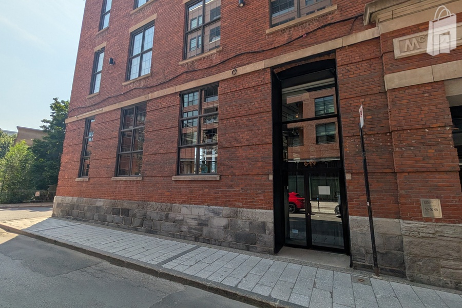 Retail/Restaurant Space