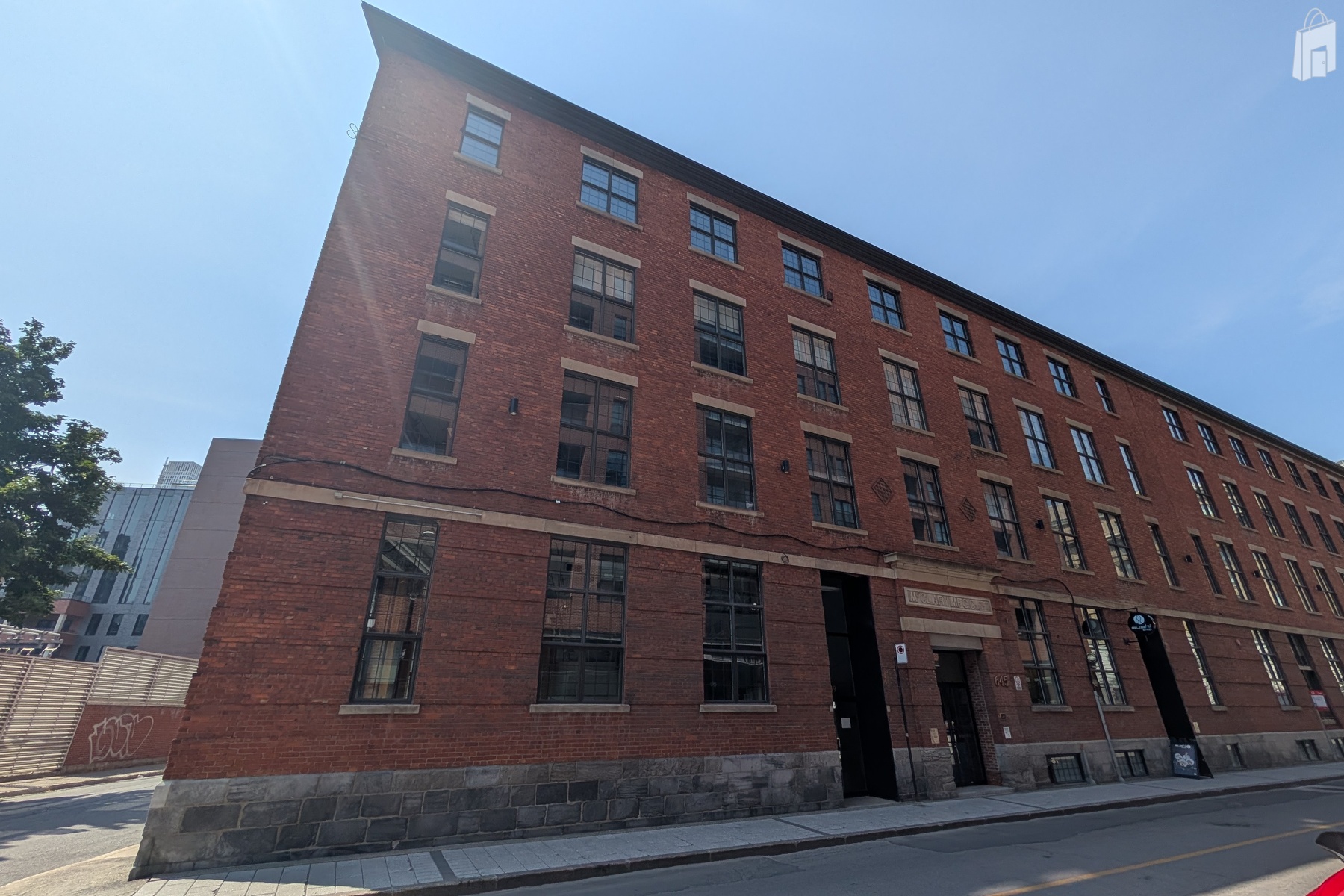 Retail/Restaurant Space