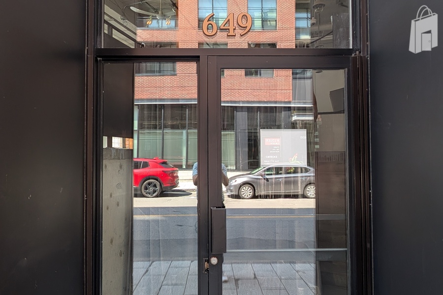 Retail/Restaurant Space