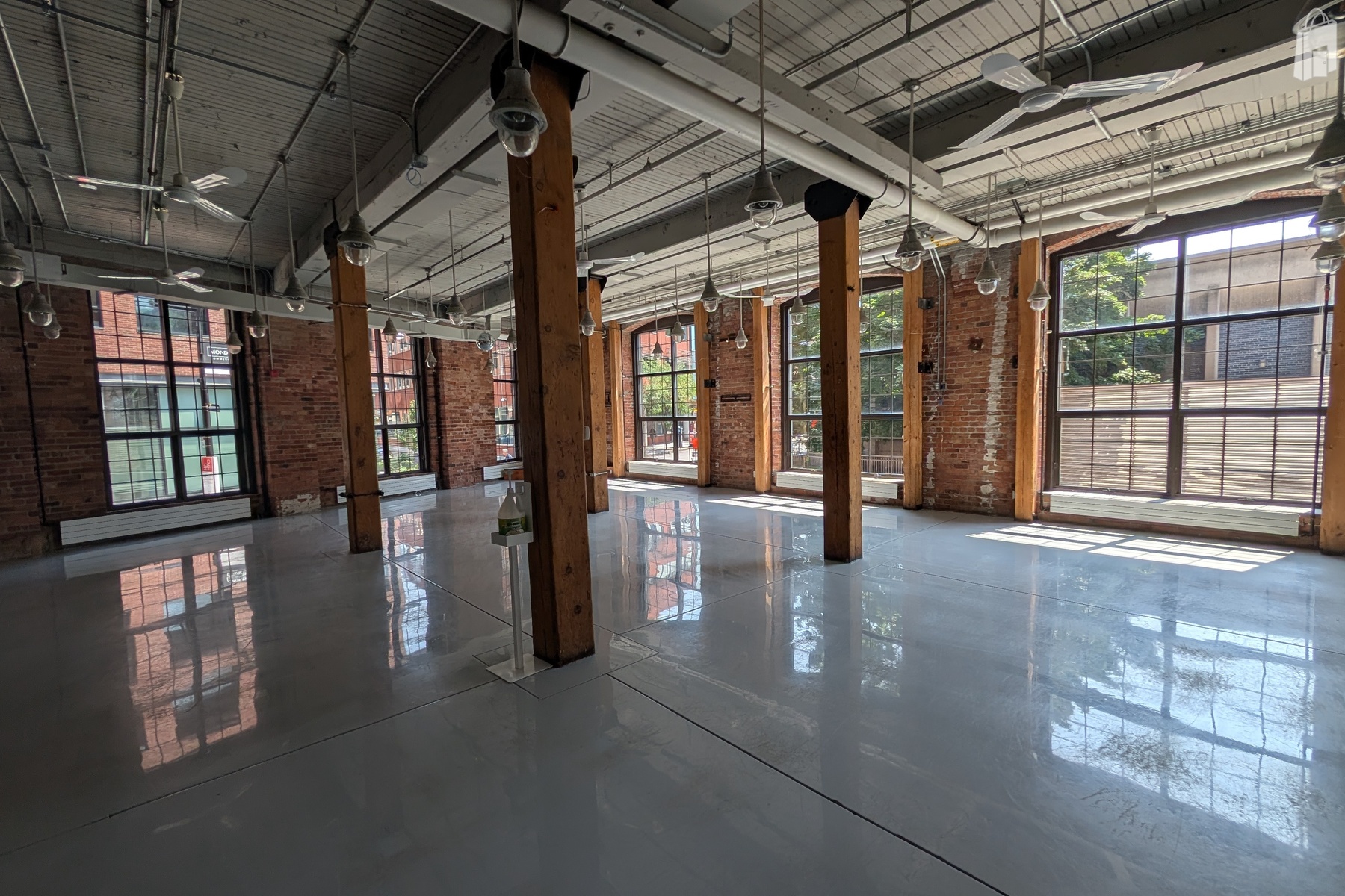 Retail/Restaurant Space