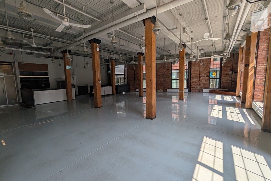 Retail/Restaurant Space
