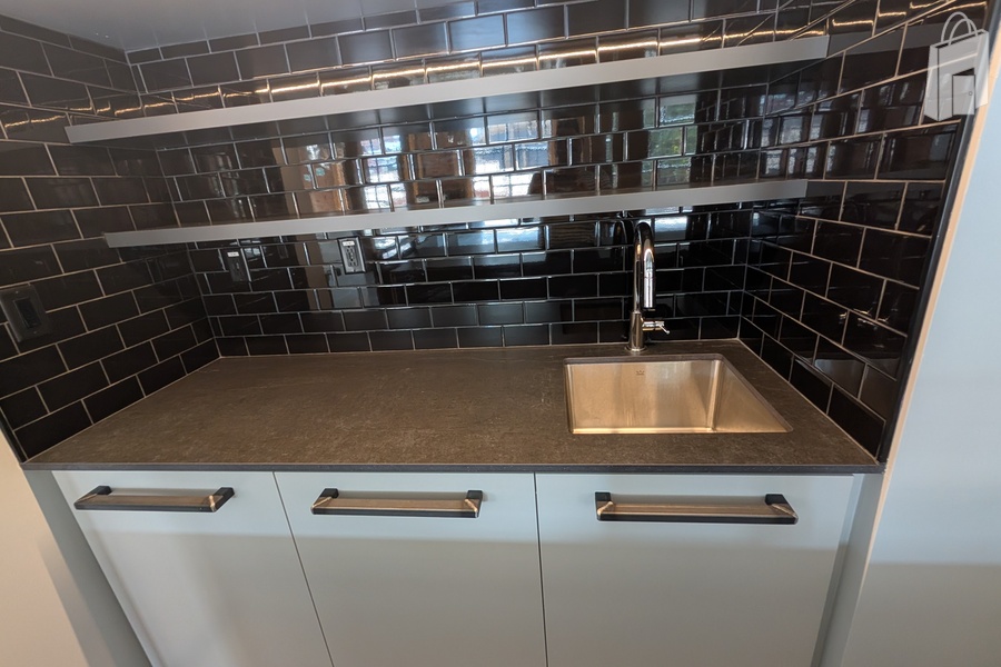 Retail/Restaurant Space