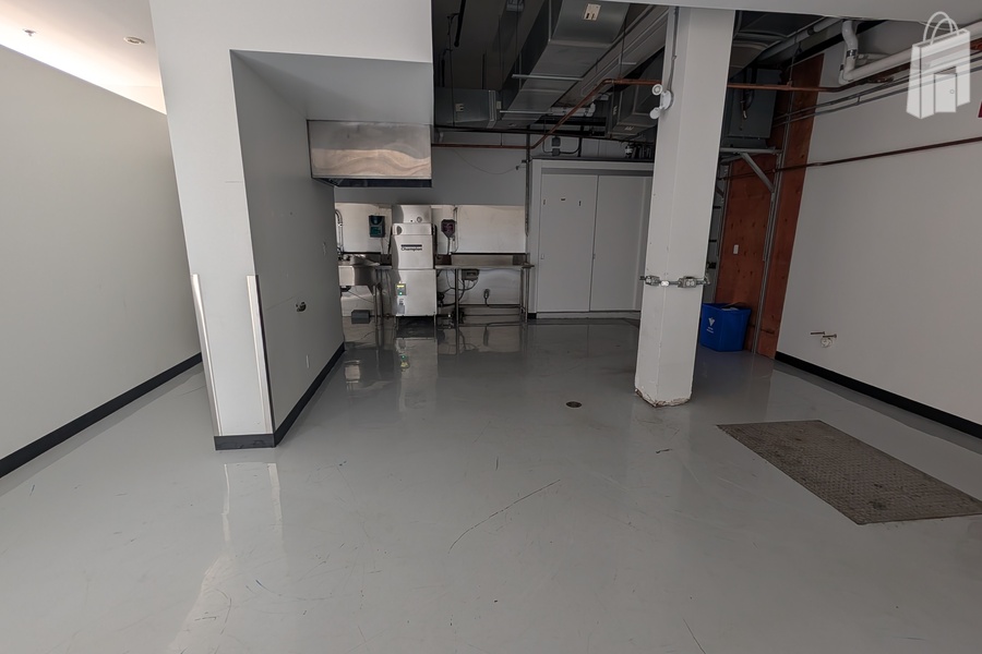 Retail/Restaurant Space