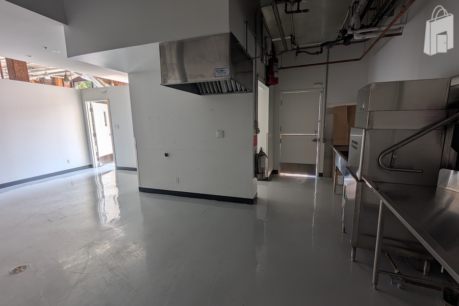 Retail/Restaurant Space