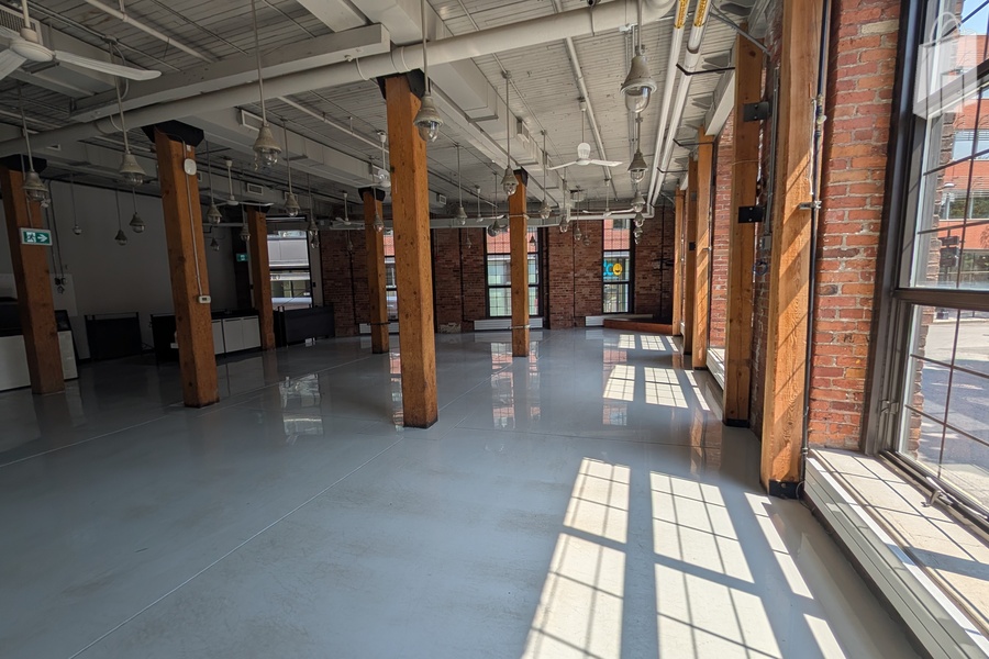 Retail/Restaurant Space