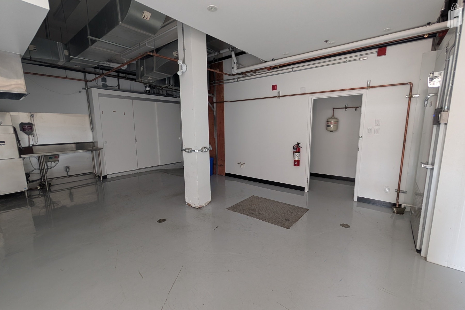 Retail/Restaurant Space