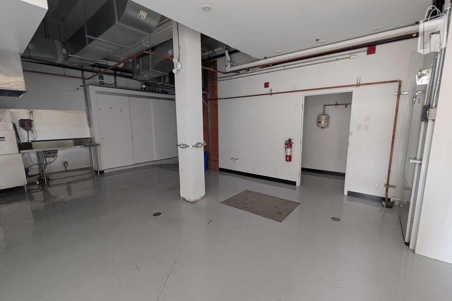 Retail/Restaurant Space