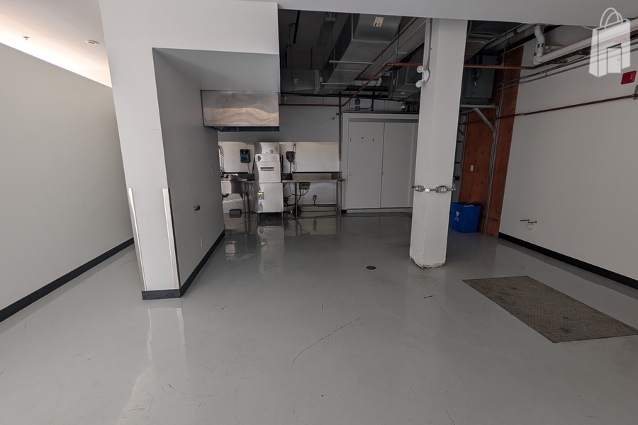 Retail/Restaurant Space